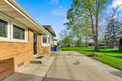 223 Bradley Ct, Des Plaines, IL 60016 photo 32
