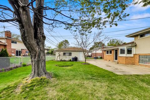 223 Bradley Ct, Des Plaines, IL 60016 photo 35