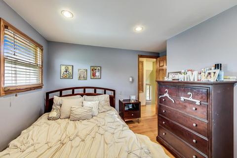 223 Bradley Ct, Des Plaines, IL 60016 photo 22