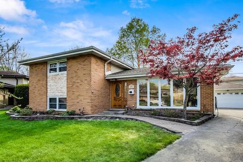 223 Bradley Ct, Des Plaines, IL 60016 photo 2