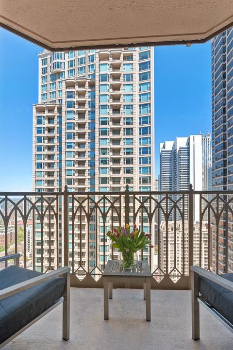 21 E Huron St #3305, Chicago, IL 60611 photo 6