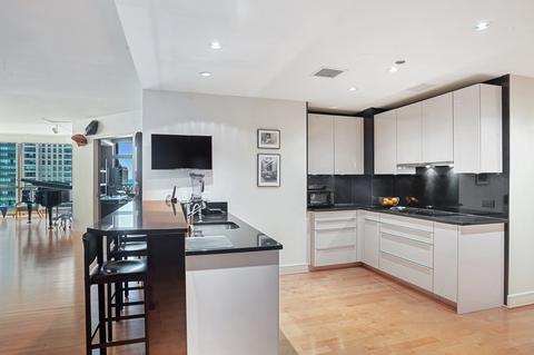 21 E Huron St #3305, Chicago, IL 60611 photo 11