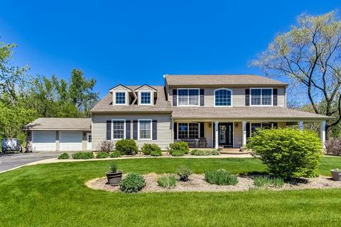 340 Greenfeather Ln, Elgin, IL 60120 photo 1