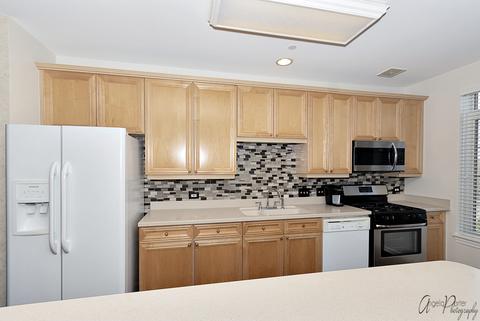 660 Mchenry Rd #304, Wheeling, IL 60090 photo 12