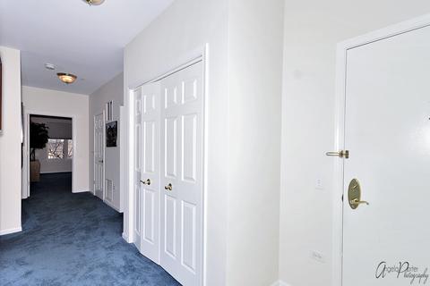 660 Mchenry Rd #304, Wheeling, IL 60090 photo 3