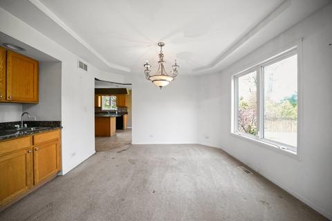 2616 Mapleside Ln, Aurora, IL 60504 photo 9