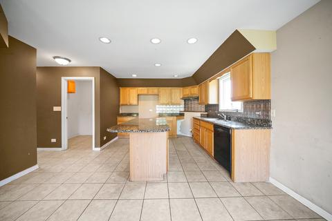 2616 Mapleside Ln, Aurora, IL 60504 photo 13