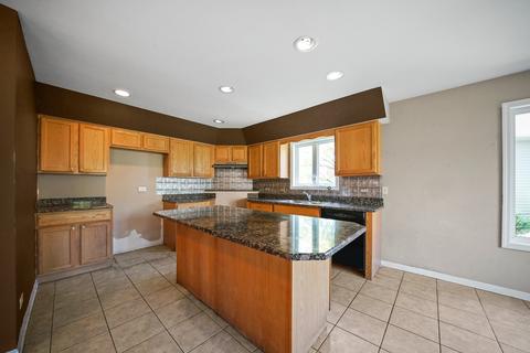 2616 Mapleside Ln, Aurora, IL 60504 photo 12