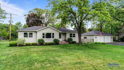 2006 W Grandview Dr, Johnsburg, IL 60051 photo 2
