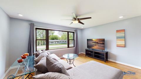 2006 W Grandview Dr, Johnsburg, IL 60051 photo 6