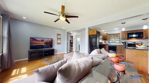 2006 W Grandview Dr, Johnsburg, IL 60051 photo 7