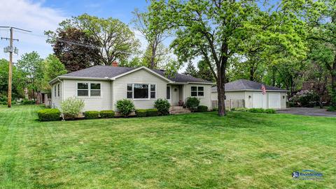 2006 W Grandview Dr, Johnsburg, IL 60051 photo 1
