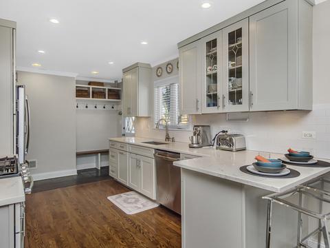 3320 Colfax Pl, Evanston, IL 60201 photo 8