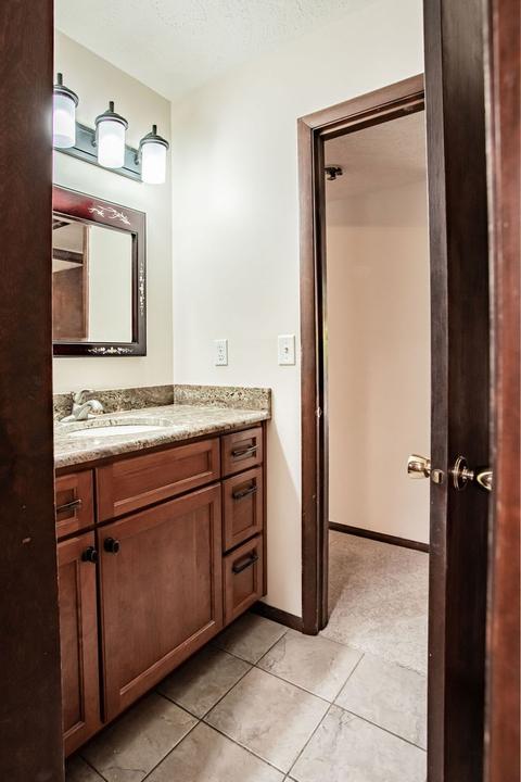 109 Cheltenham Dr, Normal, IL 61761 photo 31