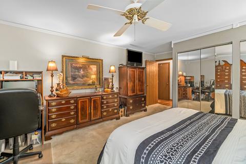 7 S331 Pinehurst Ct, Naperville, IL 60540 photo 14