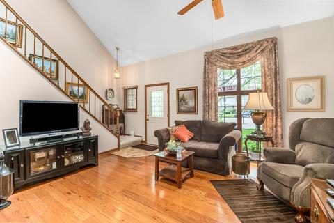 7 S331 Pinehurst Ct, Naperville, IL 60540 photo 4
