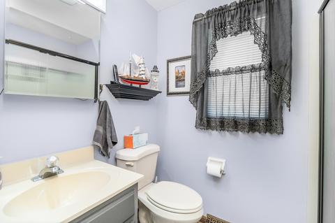 7 S331 Pinehurst Ct, Naperville, IL 60540 photo 11