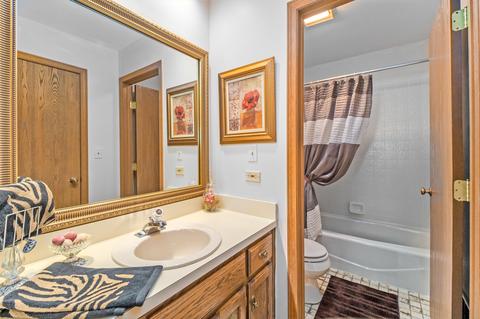 7 S331 Pinehurst Ct, Naperville, IL 60540 photo 18