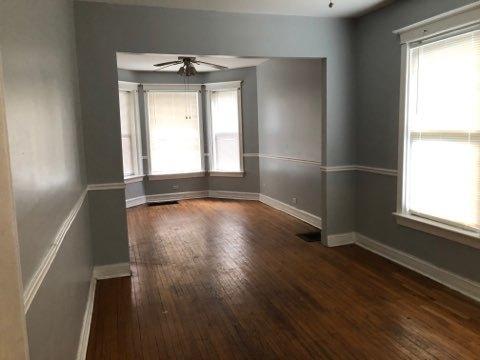 7552 S Champlain Ave, Chicago, IL 60619 photo 3