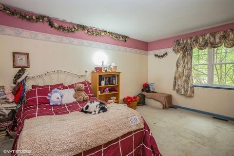 652 White Oak Ln, Bartlett, IL 60103 photo 8