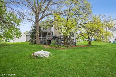 652 White Oak Ln, Bartlett, IL 60103 photo 10