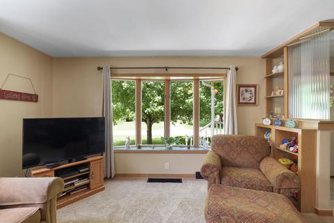 325 6th St, De Land, IL 61839 photo 8