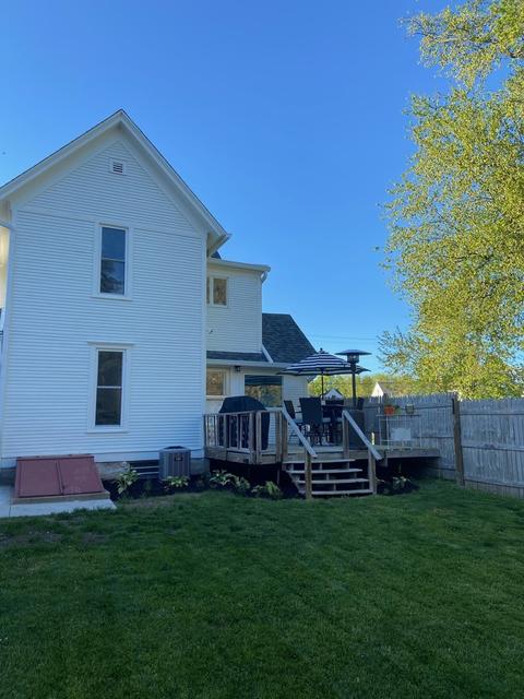 806 E Morgan St, Dixon, IL 61021 photo 12