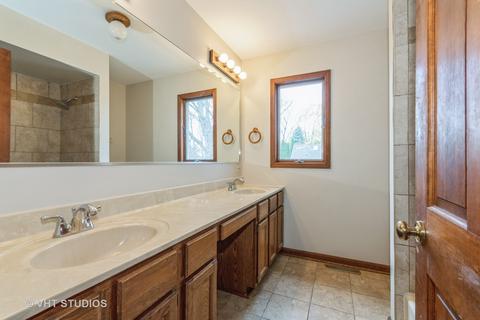 1104 Cherry St, Wheaton, IL 60187 photo 16