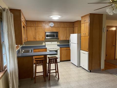 723 E Raymond Rd, Watseka, IL 60970 photo 5