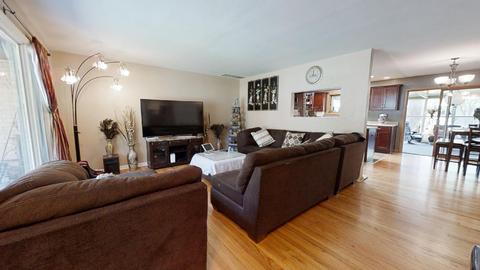 805 Breen Dr, Champaign, IL 61820 photo 5