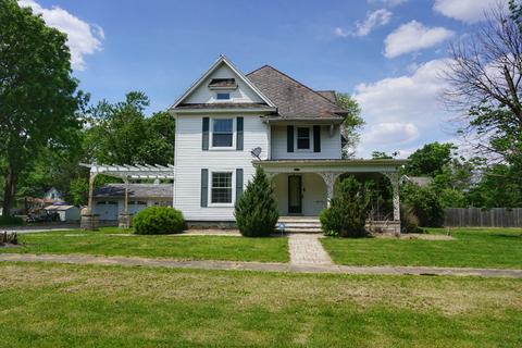 207 Green St, Allerton, IL 61810 photo 2