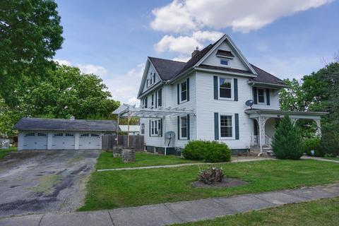 207 Green St, Allerton, IL 61810 photo 1