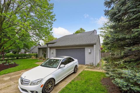2702 Coppertree Rd, Champaign, IL 61822 photo 4
