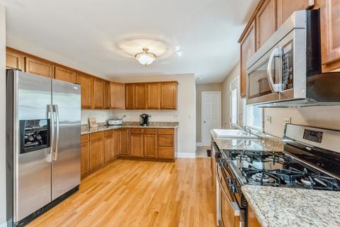 1133 Valley Stream Dr, Wheeling, IL 60090 photo 6