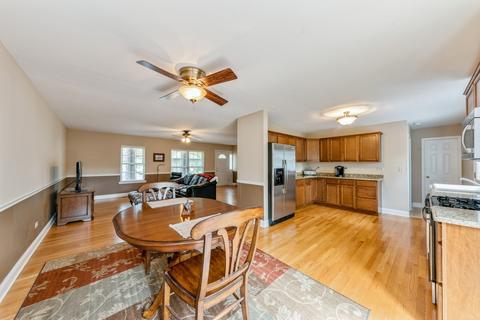 1133 Valley Stream Dr, Wheeling, IL 60090 photo 7