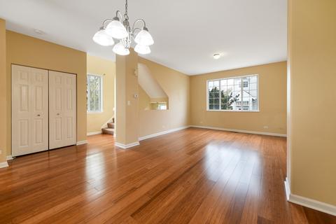 9475 Harrison St, Des Plaines, IL 60016 photo 4