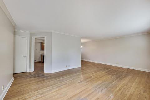 321 Hatlen Ct, Mount Prospect, IL 60056 photo 4