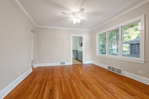 925 Webster Ave, Wheaton, IL 60187 photo 9