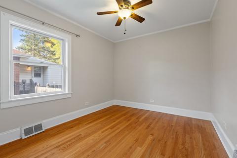 925 Webster Ave, Wheaton, IL 60187 photo 12