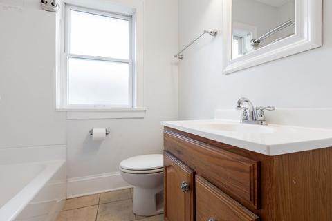 925 Webster Ave, Wheaton, IL 60187 photo 13