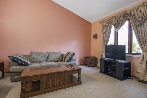 2170 Royal Blvd, Elgin, IL 60123 photo 5