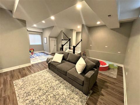 625 N Eagle St, Naperville, IL 60563 photo 25