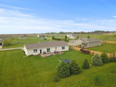103 Poston Dr, Carlock, IL 61725 photo 38