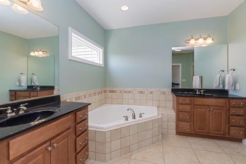 1209 Janet Dr, Bloomington, IL 61704 photo 26