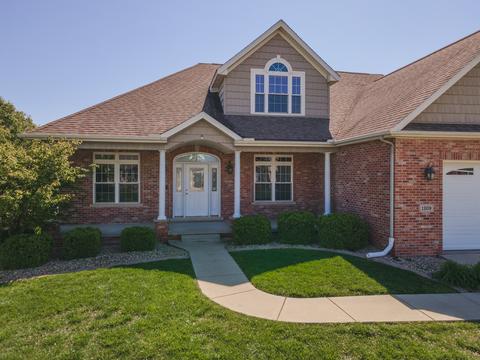 1209 Janet Dr, Bloomington, IL 61704 photo 2