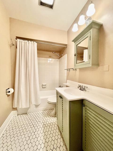 70 E Scott St #508, Chicago, IL 60610 photo 27