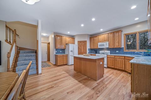 7 Brindlewood Ct, Algonquin, IL 60102 photo 9