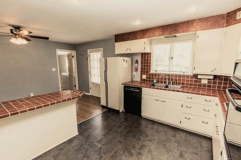 202 S Adelaide St, Normal, IL 61761 photo 10