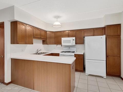 455 W Front St #209, Wheaton, IL 60187 photo 10