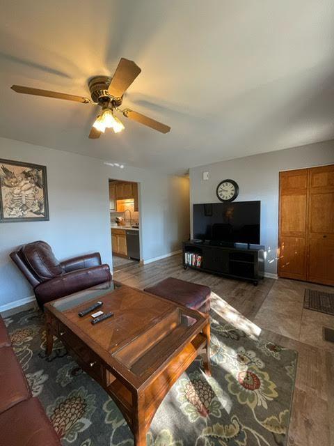 837 Voyager Dr, Bartlett, IL 60103 photo 9